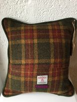 Load image into Gallery viewer, Purple Bobbins Piped Harris Tweed Cushion