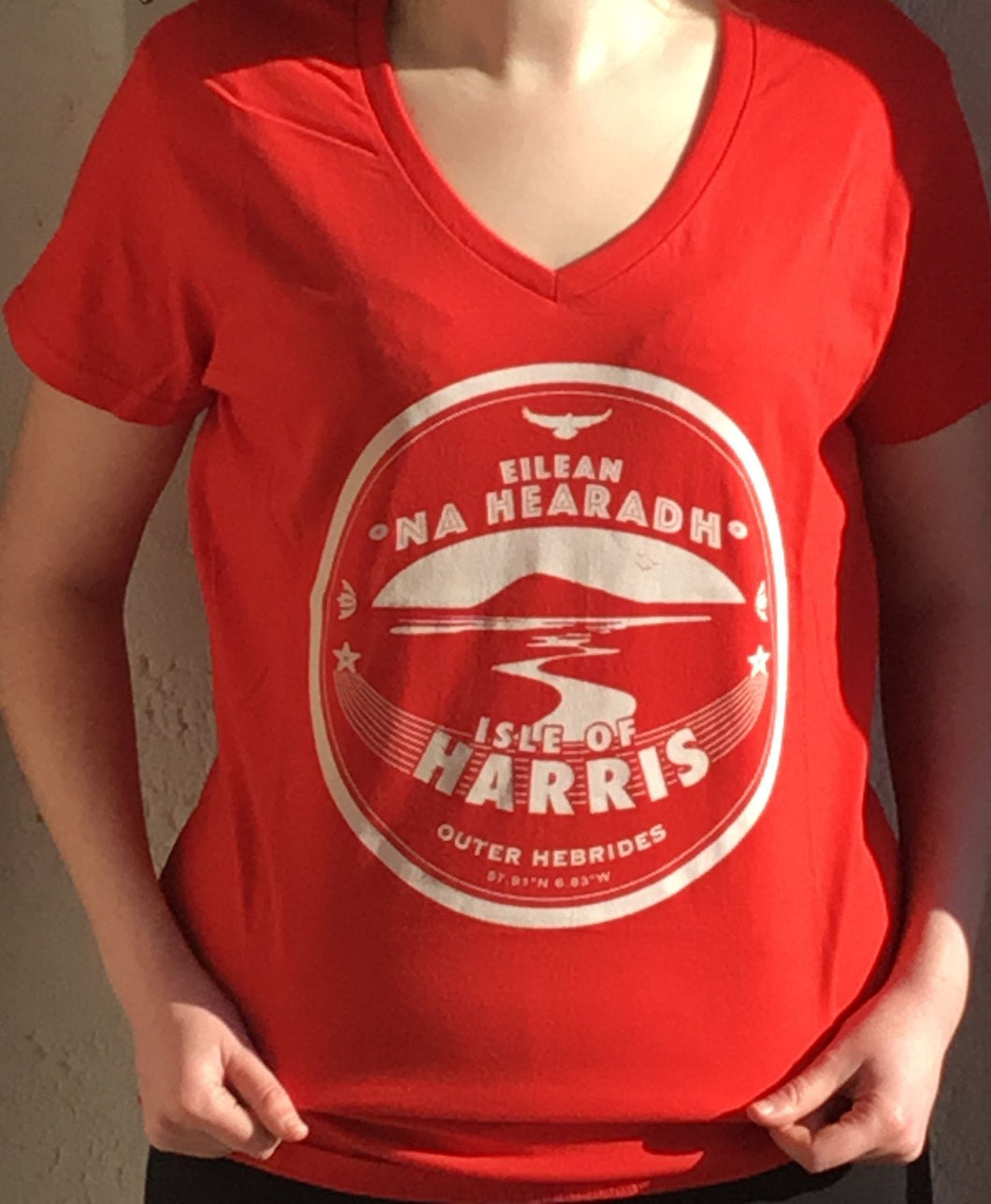 Ladies Bright red Eilean na Hearadh T-shirt