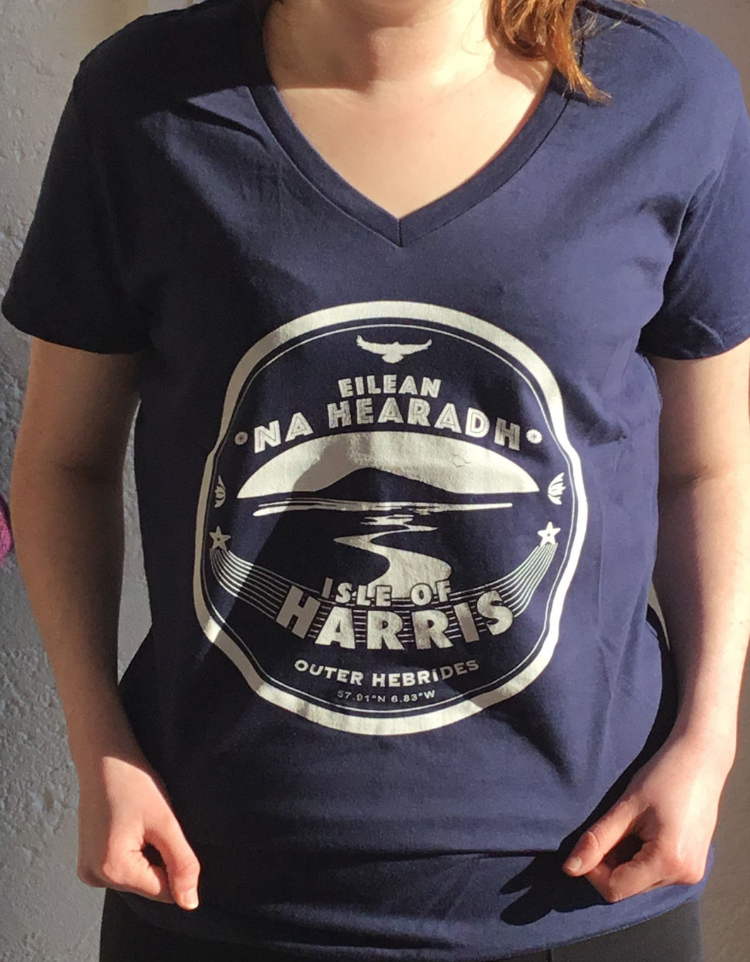 Ladies Navy Eilean na Hearadh T-shirt